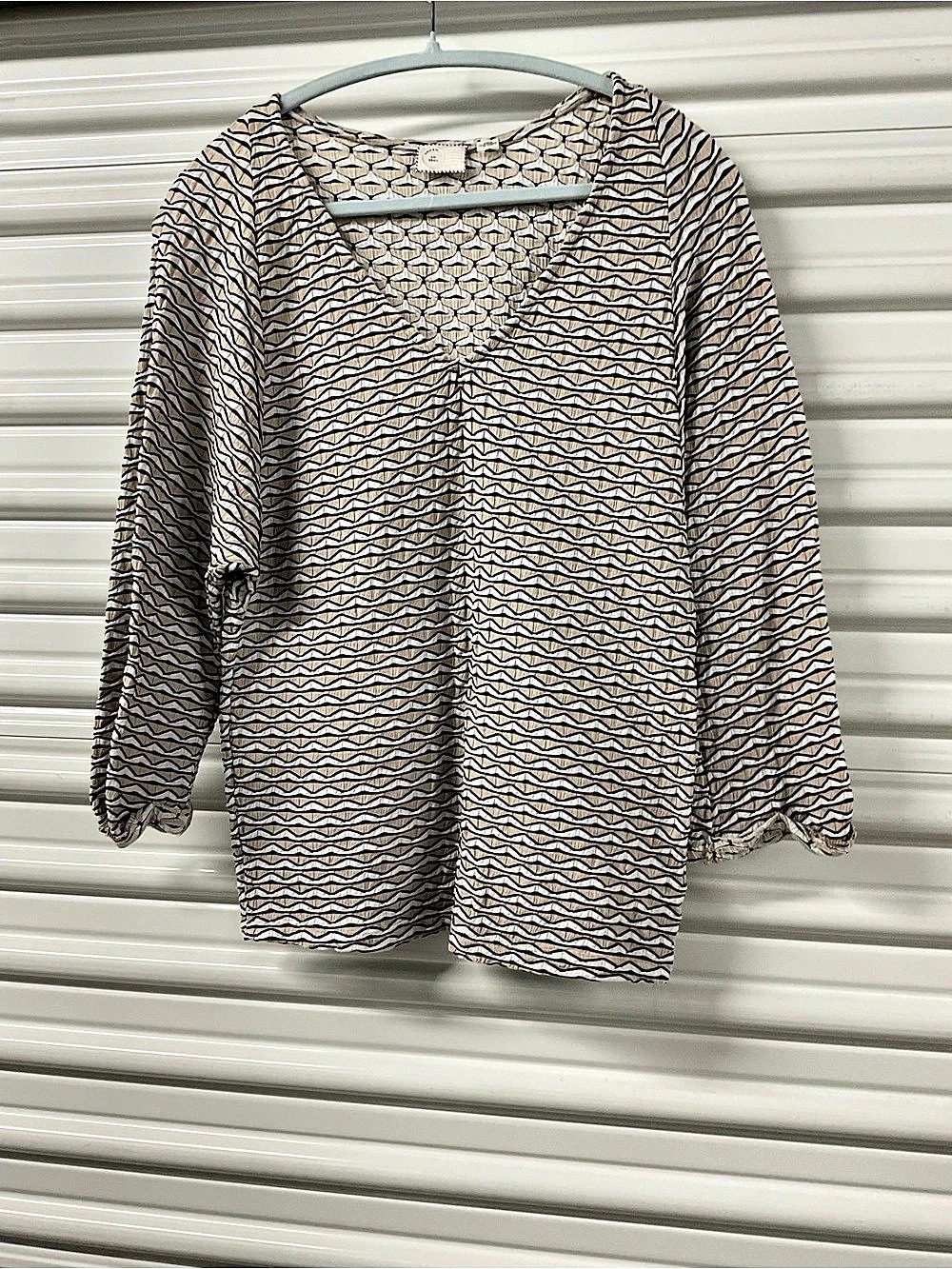 Anthropologie Geometric Long Sleeve Blouse in Brown & White Size Small